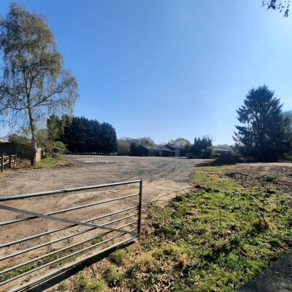 Leonards Turf Farm - Copthorne - West Sussex - RH7