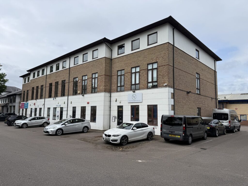 First & Second Floor Office, Gatwick Road, Crawley, RH10 9PJ